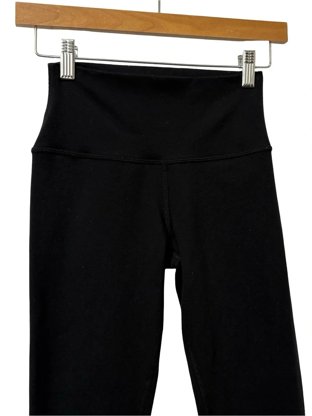 Alo Yoga 28” Airbrushed Black Leggings Size XS